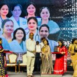 Dr Rooma Sinha received the best gynecologist award by hmtv